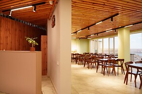 Ton Azure Hotel