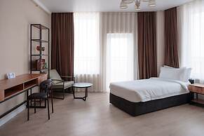 Ton Azure Hotel
