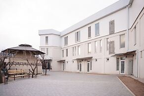 Ton Azure Hotel