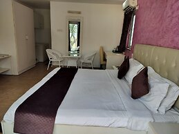 Lemonwood Riverside Premium Resort