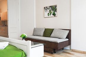 Beautiful 2BR Apt Perfect for Long Stays