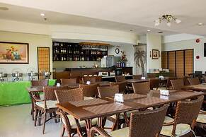 Palmbeach Resort Mactan Cebu powered by Cocotel