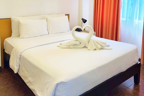 Palmbeach Resort Mactan Cebu powered by Cocotel