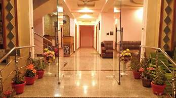 Hotel Golden Eye