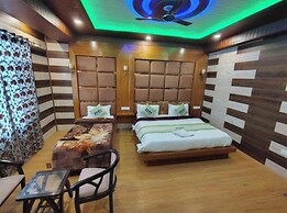 Hotel Golden Eye