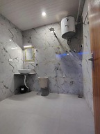 Hotel Golden Eye