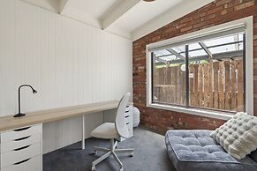 Relaxing Retreat Near Rye Beach