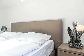Spacious Garden Villa | 16 Guests