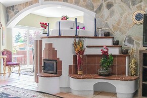 Spacious Garden Villa | 16 Guests
