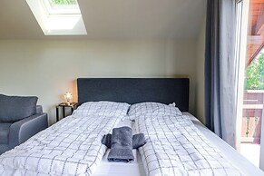 Spacious Garden Villa | 16 Guests