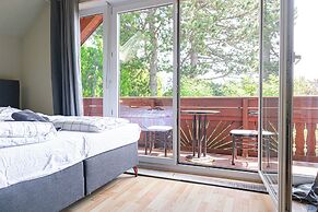 Spacious Garden Villa | 16 Guests