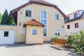 Spacious Garden Villa | 16 Guests