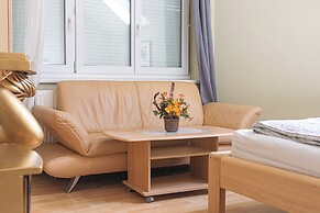 Spacious Garden Villa | 16 Guests