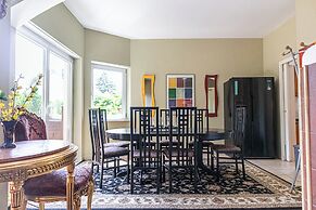 Spacious Garden Villa | 16 Guests