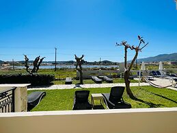 Aphrodite Studios & Apartments
