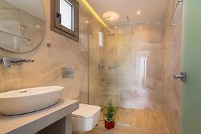 Aphrodite Studios & Apartments