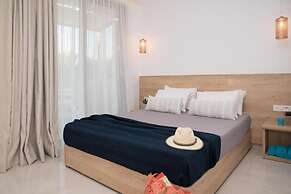 Aphrodite Studios & Apartments