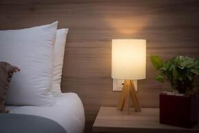 Aphrodite Studios & Apartments