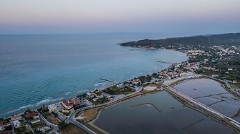 Aphrodite Studios & Apartments