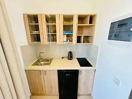 Aphrodite Studios & Apartments