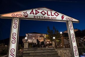 Aphrodite Studios & Apartments