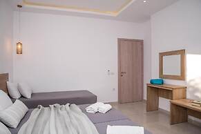 Aphrodite Studios & Apartments