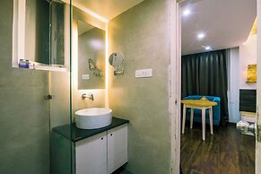 Sparrow Elements Boutique Near MG Marg