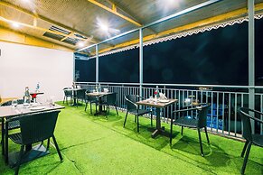 Sparrow Elements Boutique Near MG Marg