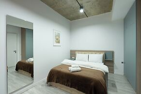 Bright 1BR apartment in Avlabari