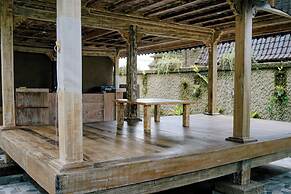 Alvia Joglo House with Private Pool