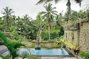 Alvia Joglo House with Private Pool