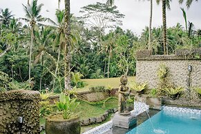 Alvia Joglo House with Private Pool