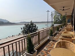 Sharnam On The Ganges
