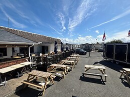 The Beachside Hideout - St Michaels Caravan Park