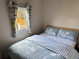 The Beachside Hideout - St Michaels Caravan Park