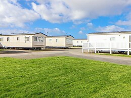 The Beachside Hideout - St Michaels Caravan Park