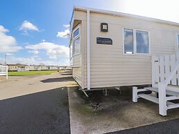 The Beachside Hideout - St Michaels Caravan Park
