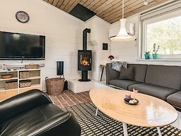 5 Person Holiday Home in Roslev