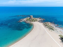 Hotel with swimming pool in Bari Sardo
