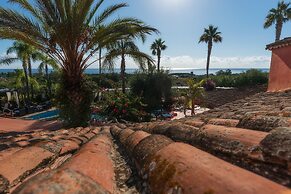 Hotel with swimming pool in Bari Sardo