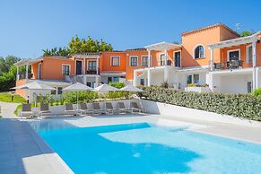 Hotel with swimming pool in Bari Sardo