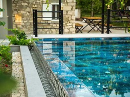 Filippos Traditional Villa - Pool Garden Gem