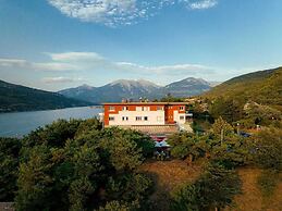 Logis Hôtel Eden Lac