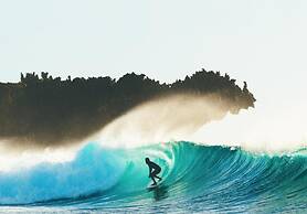 Surfing Temple Boutique Hotel