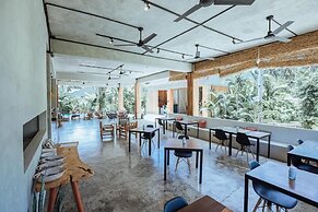 Surfing Temple Boutique Hotel