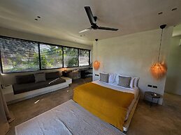 Surfing Temple Boutique Hotel