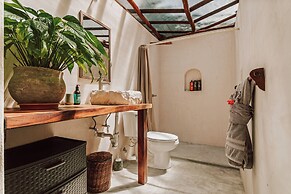 Casa Arkaana Eco Retreat