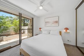 Spacious Bright Apartment With Courtyard and BBQ