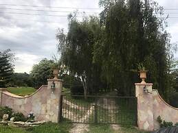 El Oasis Organic Farm
