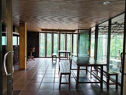 Phakphing Erawan Homestay